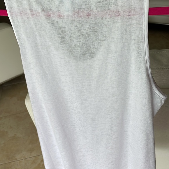 Brand new Top - Picture 4 of 9